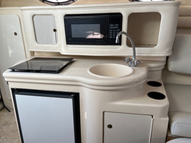 993525-30 Sea Ray 260 Sundancer - 2001 Mercruiser 5.7 incl Boat trailer