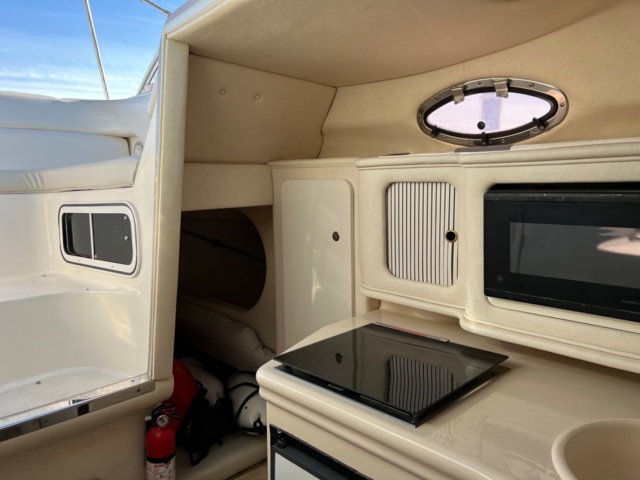 993525-32 Sea Ray 260 Sundancer - 2001 Mercruiser 5.7 incl Boat trailer