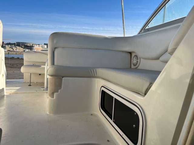 993525-33 Sea Ray 260 Sundancer - 2001 Mercruiser 5.7 incl Boat trailer