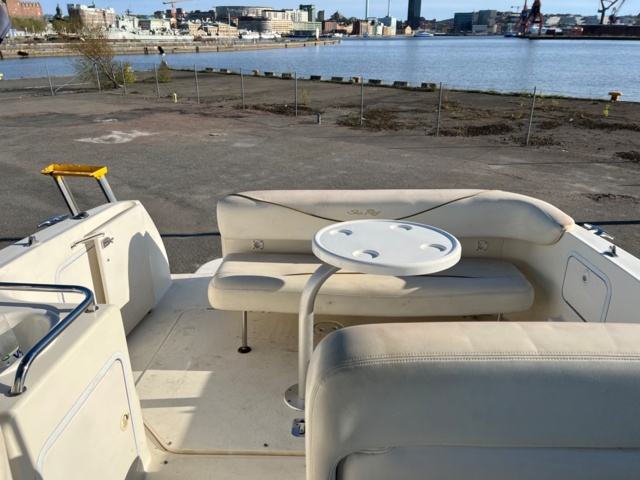 993525-35 Sea Ray 260 Sundancer - 2001 Mercruiser 5.7 incl Boat trailer