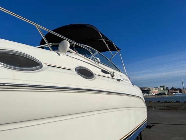 993525-41 Sea Ray 260 Sundancer - 2001 Mercruiser 5.7 incl Boat trailer