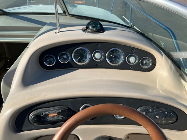 993525-43 Sea Ray 260 Sundancer - 2001 Mercruiser 5.7 incl Boat trailer