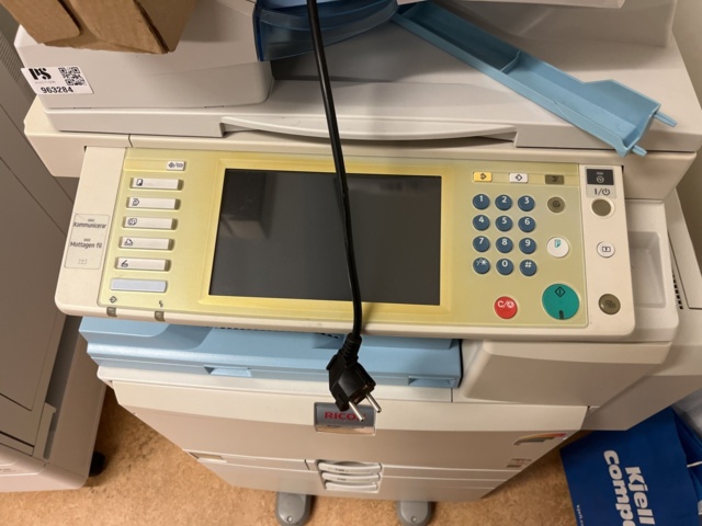 963284-3 Printer Rico Aficio MP C3330 and document shredder