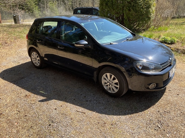 1001987-7 Volkswagen Golf 5-door 1.6 Multifuel - 2011