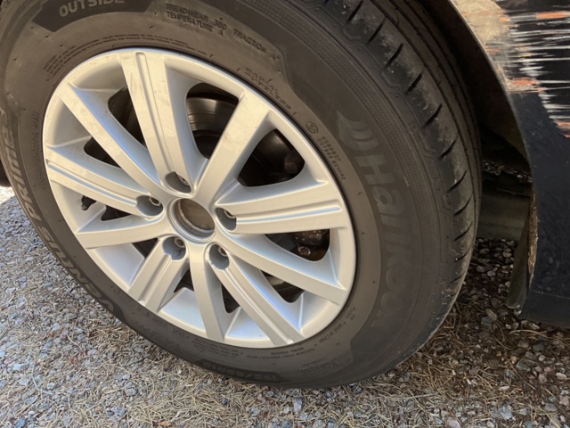 1001987-10 Volkswagen Golf 5-door 1.6 Multifuel - 2011