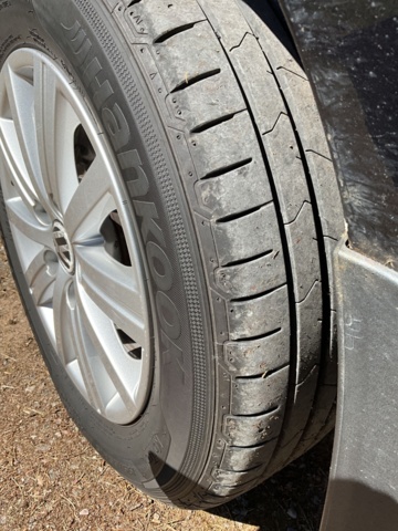 1001987-12 Volkswagen Golf 5-door 1.6 Multifuel - 2011