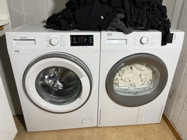 963300-1 Washing machine & dryer / Cylinda x Beko