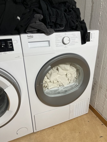 963300-3 Washing machine & dryer / Cylinda x Beko