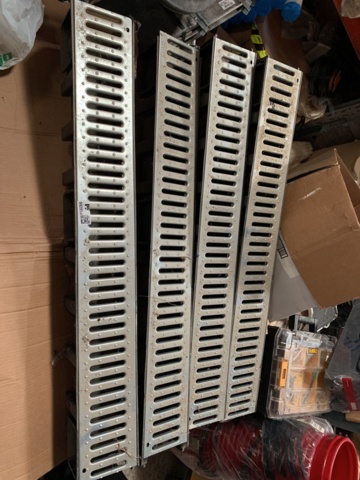 992898-1 Ground gutter 4 pcs Nicoll DRP178