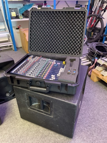 1022918-2 PA system ALTO and mixing desk Soundcraft EFX8