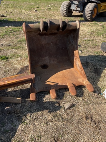 1001990-35 Hjulgrävare Volvo EW140  - 2000