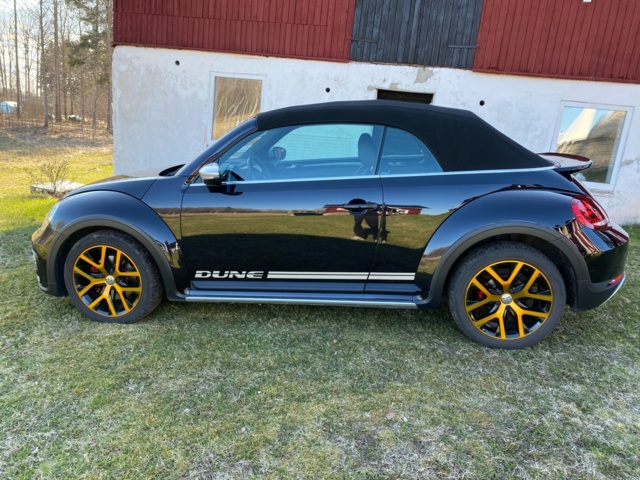 1025530-11 Volkswagen Beetle Cabriolet "Dune" 2.0 TSI - 2017