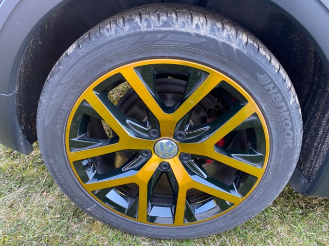 1025530-37 Volkswagen Beetle Cabriolet "Dune" 2.0 TSI - 2017