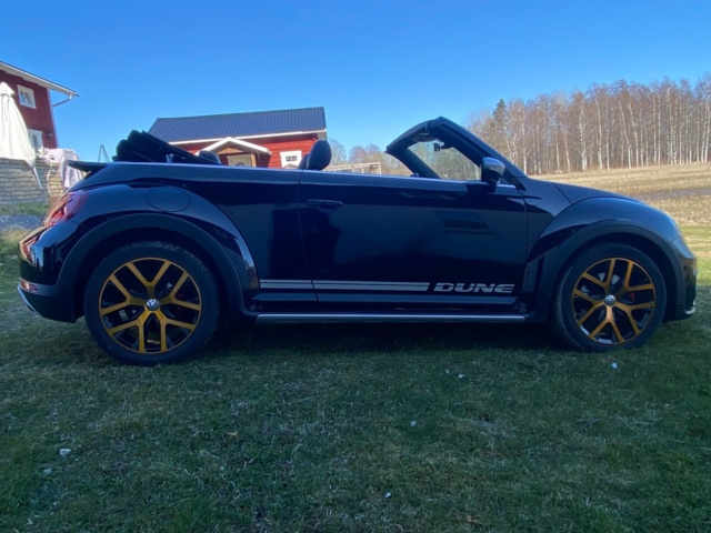 1025530-5 Volkswagen Beetle Cabriolet "Dune" 2.0 TSI - 2017