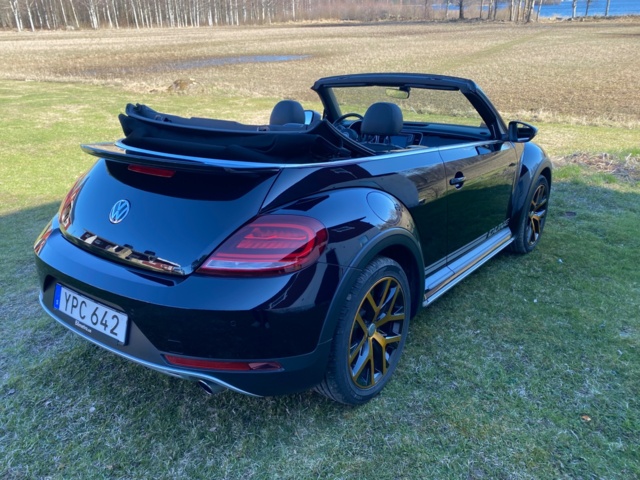 1025530-6 Volkswagen Beetle Cabriolet "Dune" 2.0 TSI - 2017