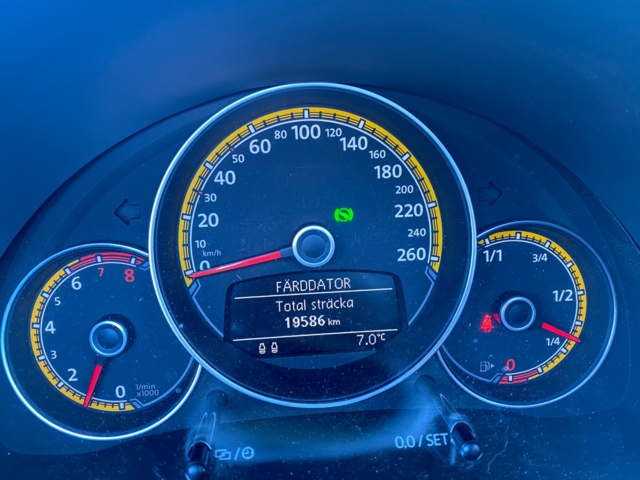 1025530-19 Volkswagen Beetle Cabriolet "Dune" 2.0 TSI - 2017