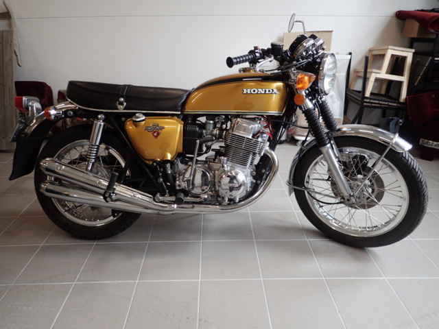 1025596-1 HONDA CB 750 - 1977