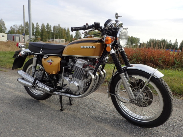 1025596-4 HONDA CB 750 - 1977
