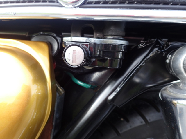 1025596-42 HONDA CB 750 - 1977