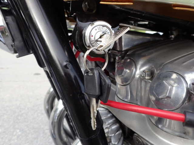 1025596-48 HONDA CB 750 - 1977