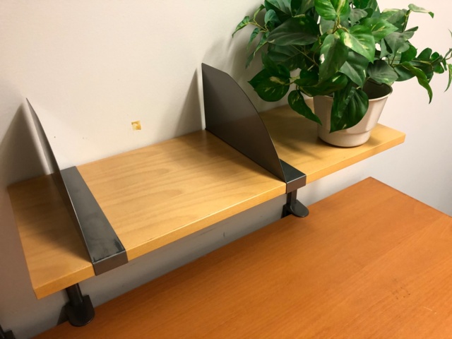 1025624-4 Työpiste: pöytä, hylly ja laatikosto - Ei pohjahintaa