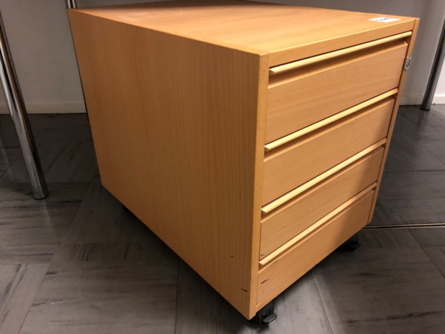 1025624-7 Työpiste: pöytä, hylly ja laatikosto - Ei pohjahintaa