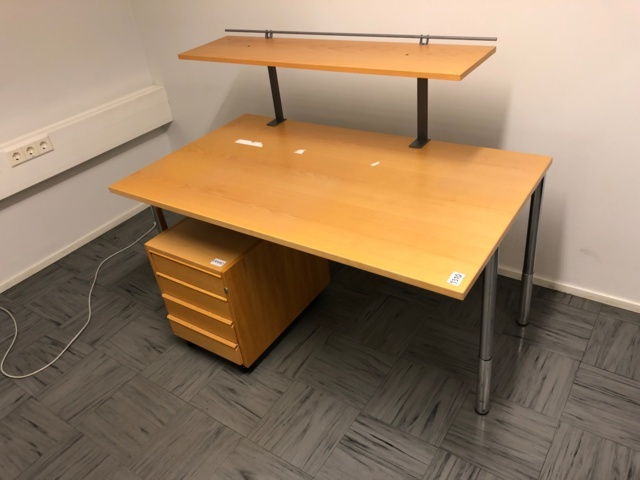 1025625-1 Martela pöytä, hylly ja laatikosto - Ei pohjahintaa