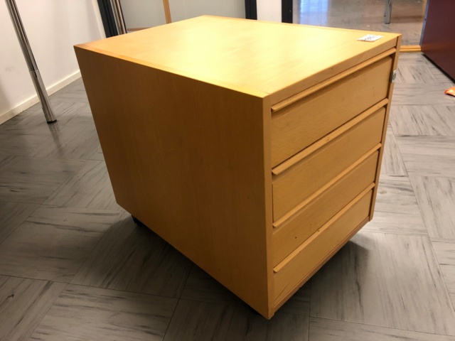 1025625-4 Martela pöytä, hylly ja laatikosto - Ei pohjahintaa