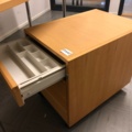 1025625-5 Martela pöytä, hylly ja laatikosto - Ei pohjahintaa