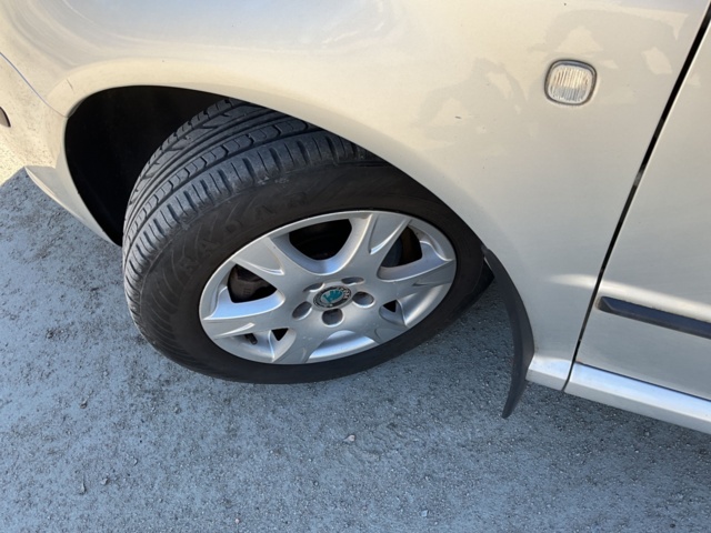 1001989-23 Skoda Fabia 1.2 - 2006