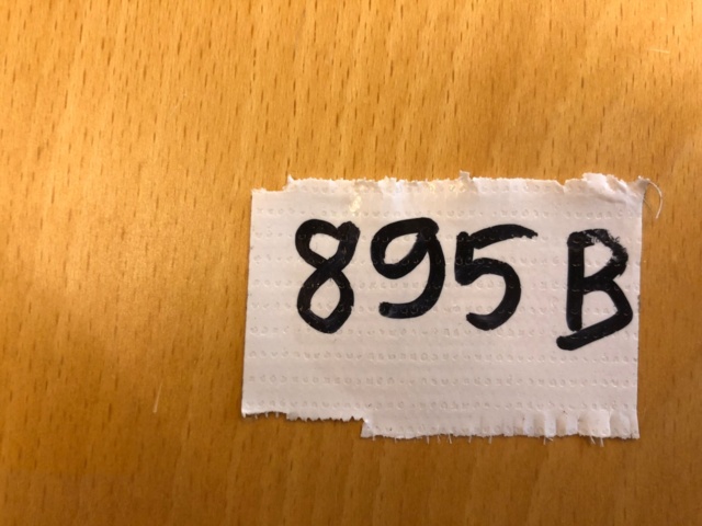 1025668-11 Martela työpöytä, hylly ja laatikosto - Ei pohjahintaa