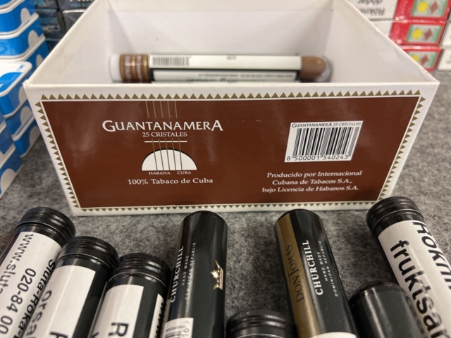 815006-5 Lots of snus, cigarettes and cigars