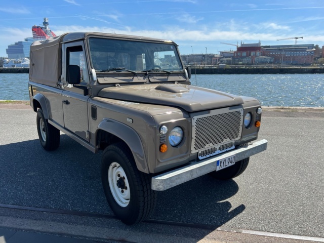 704129-7 Land Rover Defender 110 Hard Top 2.5 TD5 4x4 - 1999