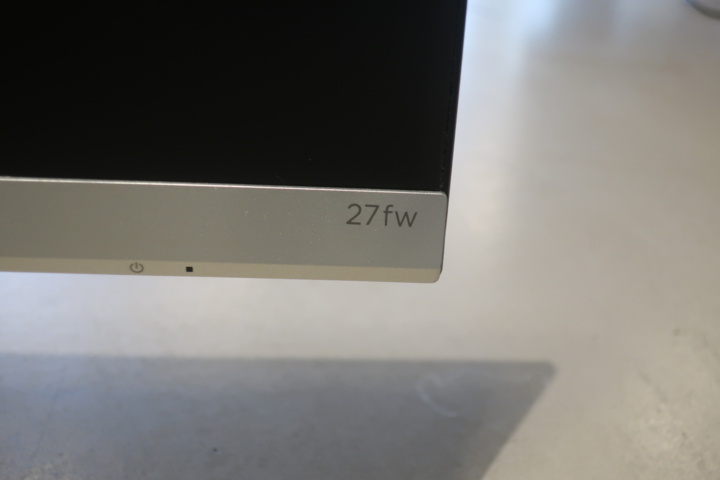 954671-3 2 computer monitors 27", HP 27fw