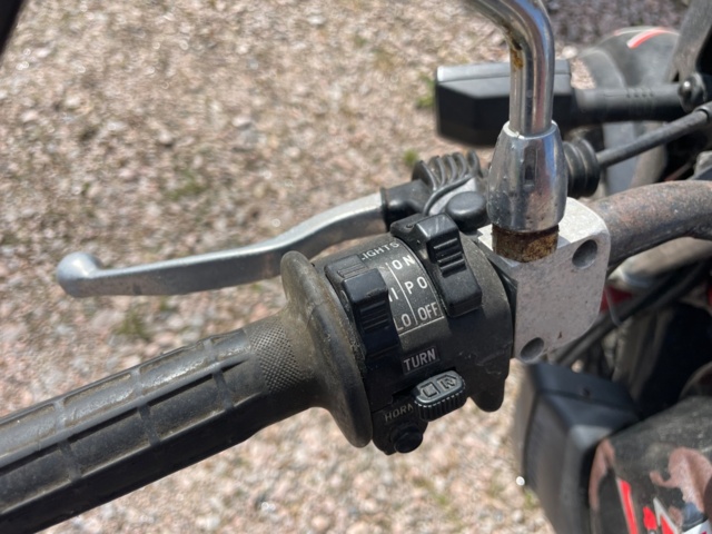 1023216-9 YAMAHA XT 350 55V