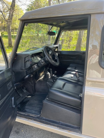 704129-23 Land Rover Defender 110 Hard Top 2.5 TD5 4x4 - 1999