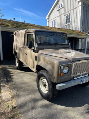704129-24 Land Rover Defender 110 Hard Top 2.5 TD5 4x4 - 1999