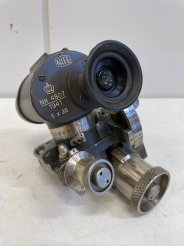 998537-2 Military scope/Aiming instrument for machine gun.