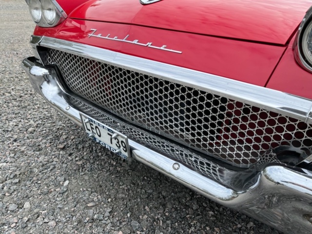 1026384-8 Ford Fairlane 500 Town Victoria 5.4 V8 - 1958