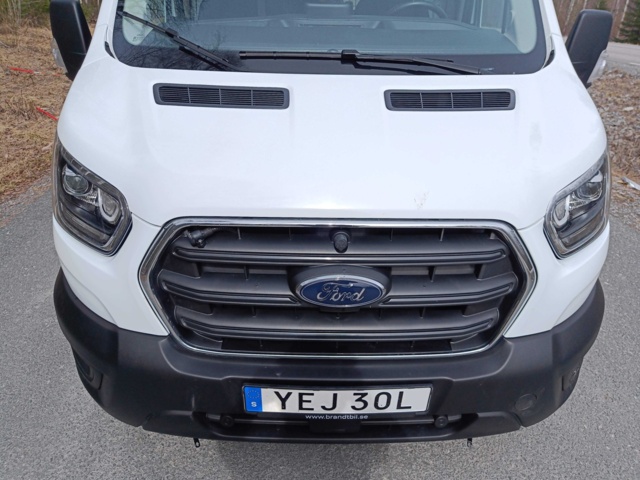 929115-24 Flakbil med Kran Ford Transit 2.0 EcoBlue -2020