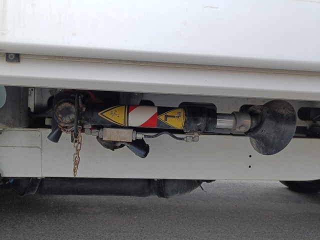 929115-38 Flakbil med Kran Ford Transit 2.0 EcoBlue -2020