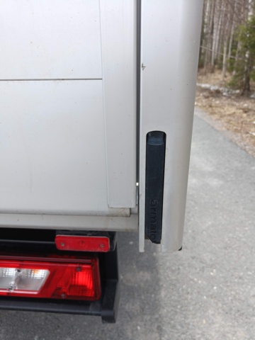 929115-50 Flakbil med Kran Ford Transit 2.0 EcoBlue -2020