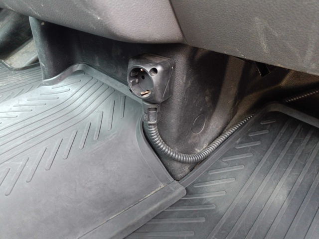 929115-106 Flakbil med Kran Ford Transit 2.0 EcoBlue -2020