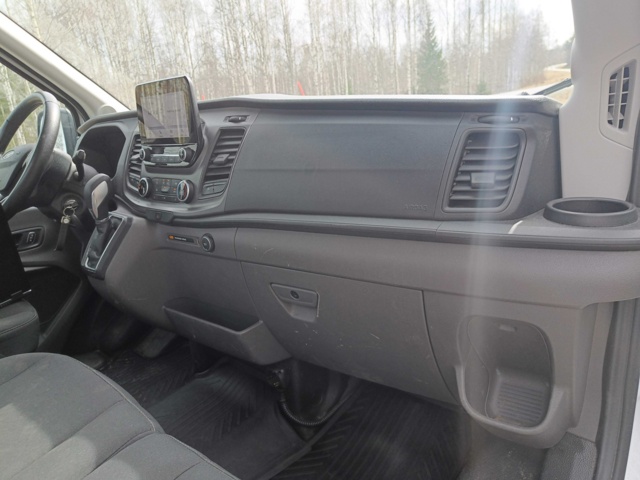 929115-108 Flakbil med Kran Ford Transit 2.0 EcoBlue -2020