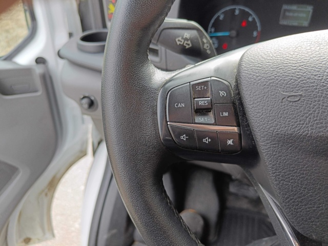 929115-125 Flakbil med Kran Ford Transit 2.0 EcoBlue -2020