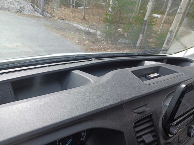 929115-132 Flakbil med Kran Ford Transit 2.0 EcoBlue -2020