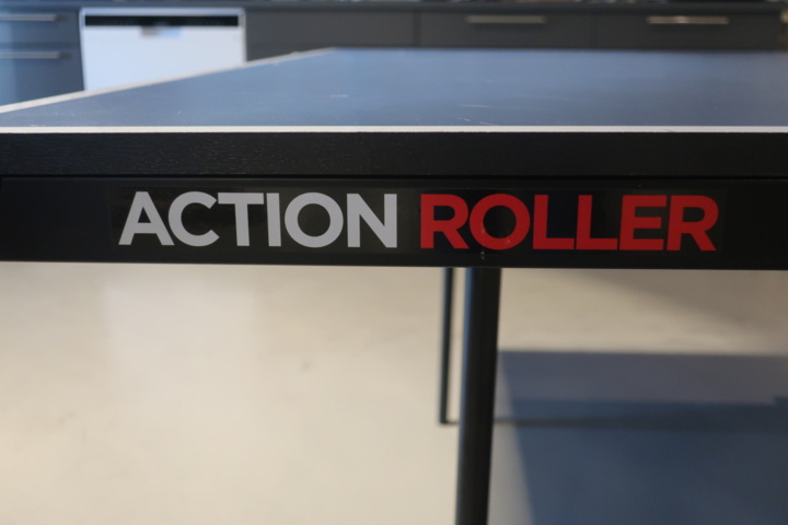 954702-5 Ping-pong table, Stiga ActionRoller and 10 racks, Yasaka
