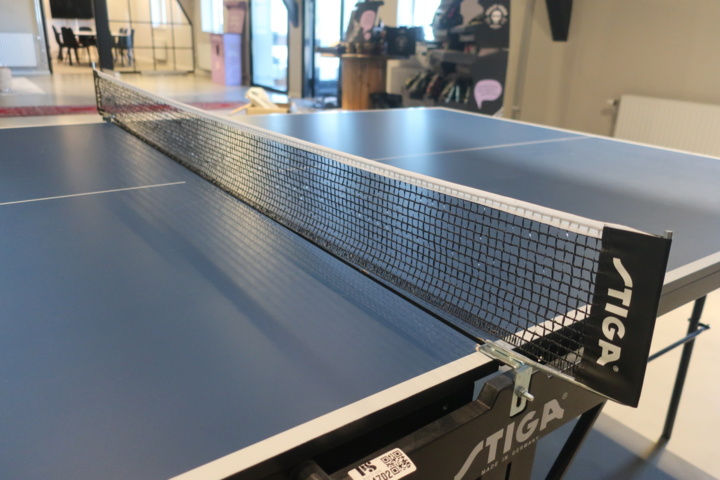 954702-9 Ping-pong table, Stiga ActionRoller and 10 racks, Yasaka
