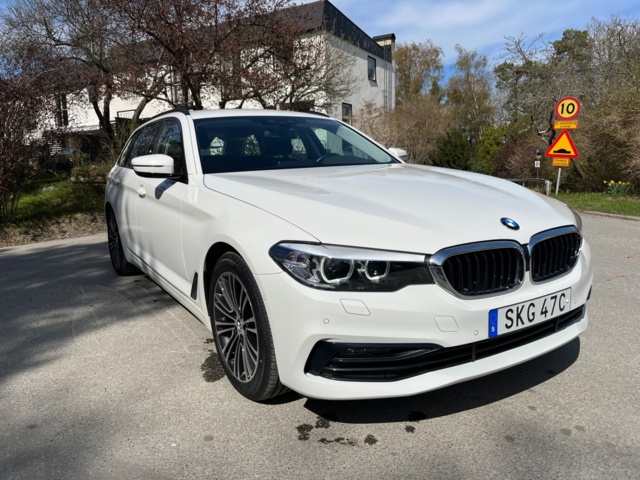 1026559-3 BMW 520d xDrive Touring - 2020