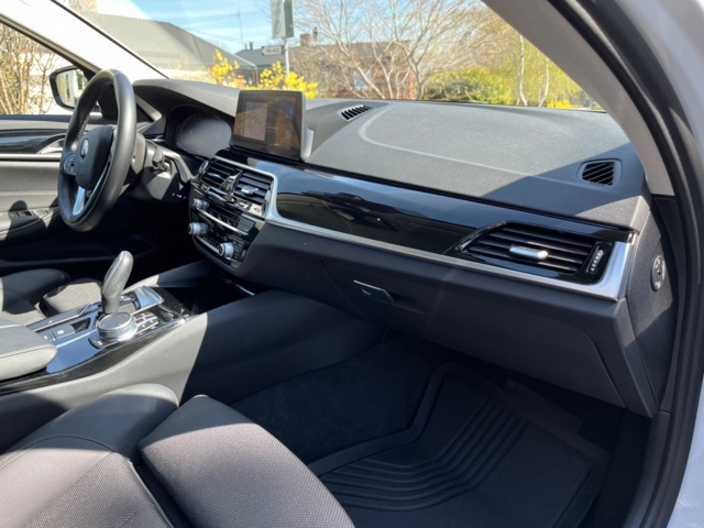 1026559-62 BMW 520d xDrive Touring - 2020